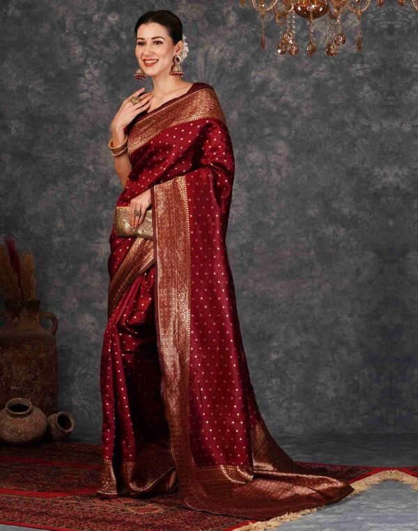 3590s254_4-2.jpg Maroon Silk Woven Banarasi Saree